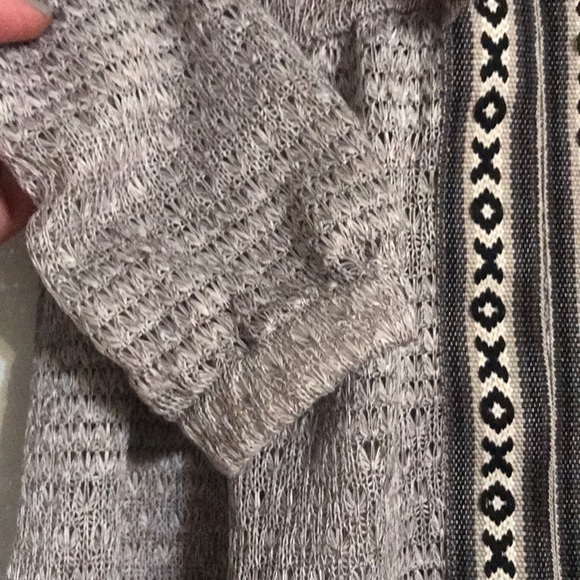 Sweater - Picture 5 of 5